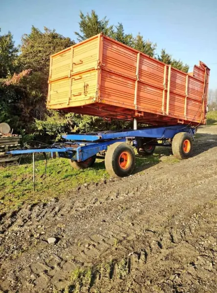 Prikolica trostrani kiper 12t