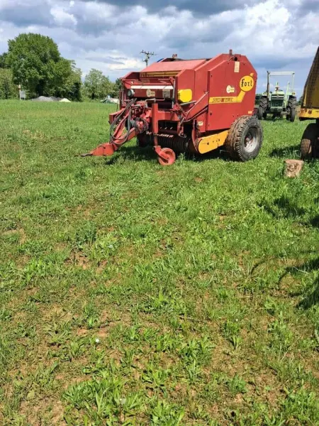 Slika 3: 2001 Ford F21 Junior