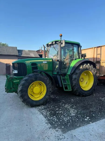 John deere 6530