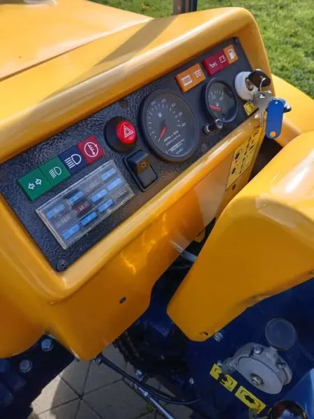 Slika 6: ECOTRAC 40